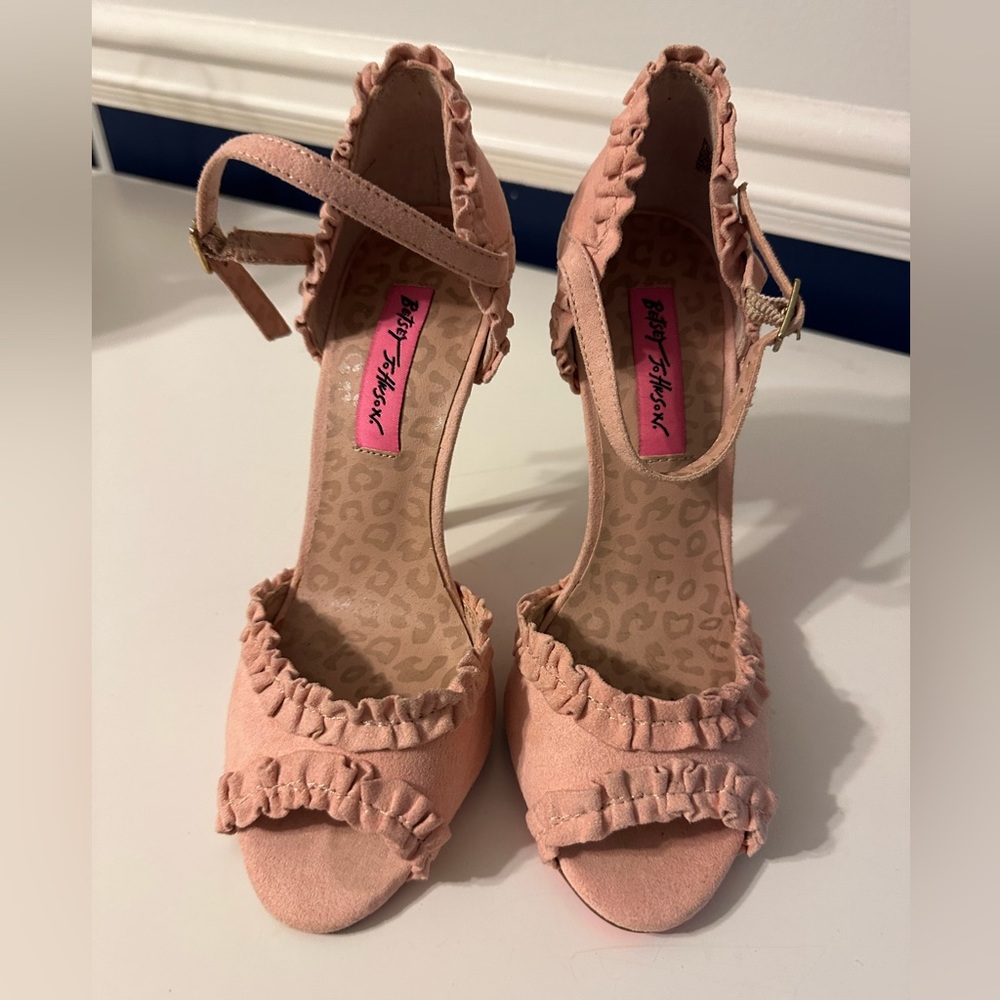 Betsy Johnson Pink Suede Heels - Picture 6 of 8